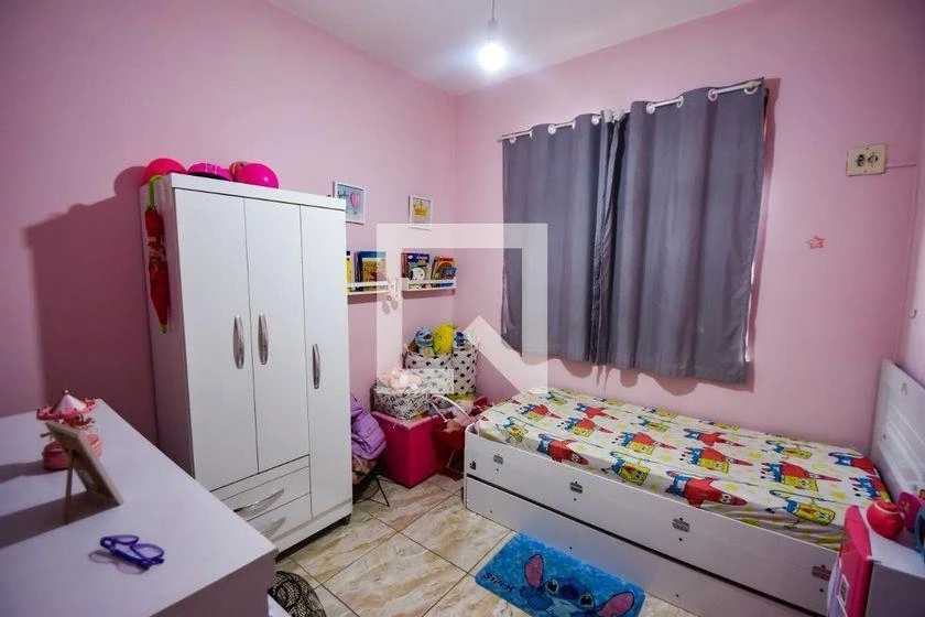 65 m² apartment with a washing machine and a bathtub — photo 13