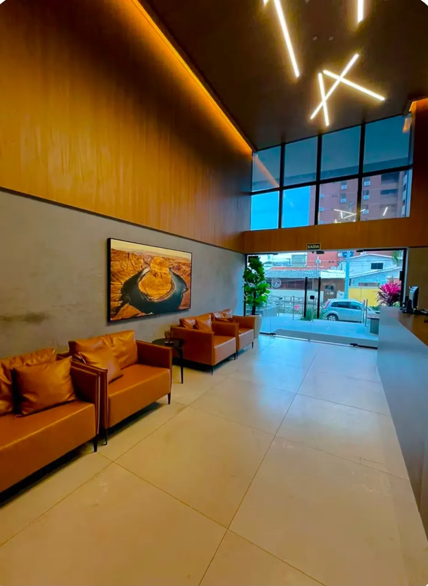 Apartamento mobiliado com 2 quartos e varanda com churrasqueira — photo 2