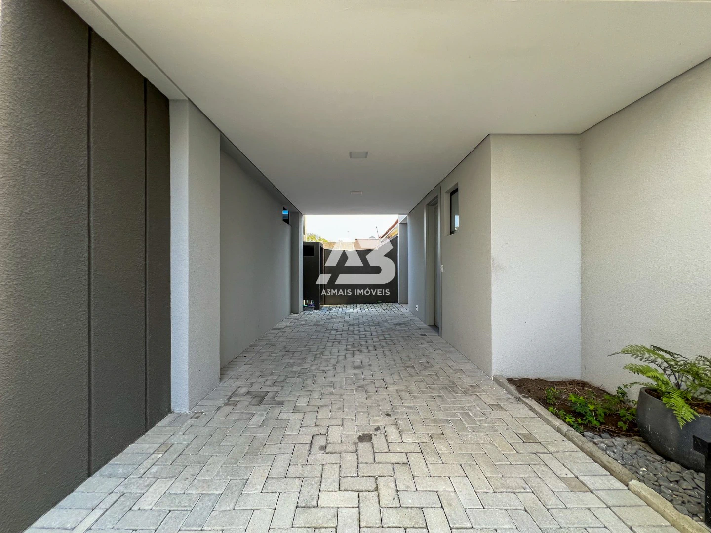 3-bedroom house, all with their own bathrooms, 138 m² — photo 16
