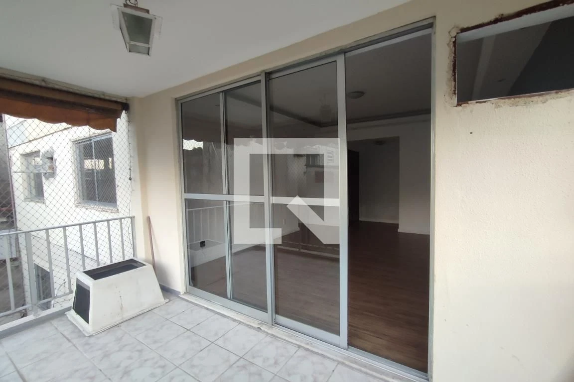 Apartamento para locação com 2 quartos e varanda — photo 2