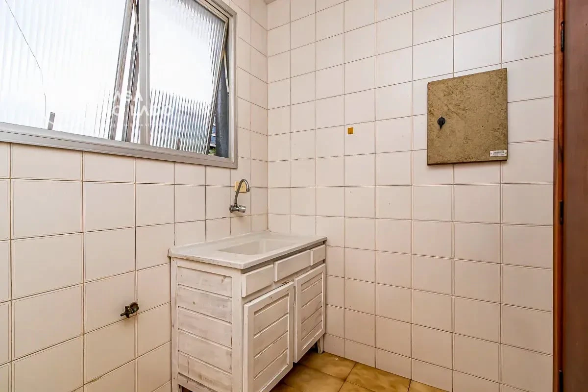 Apartment, 39 m², with wood or laminate floors — photo 12