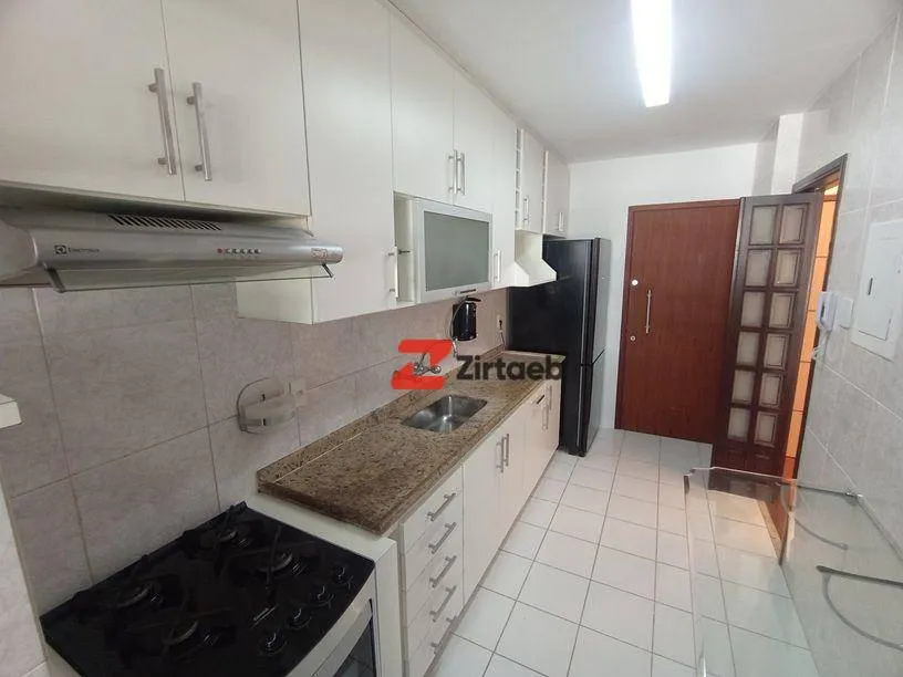 Apartamento mobiliado com varanda, 2 quartos e 2 vagas — photo 4