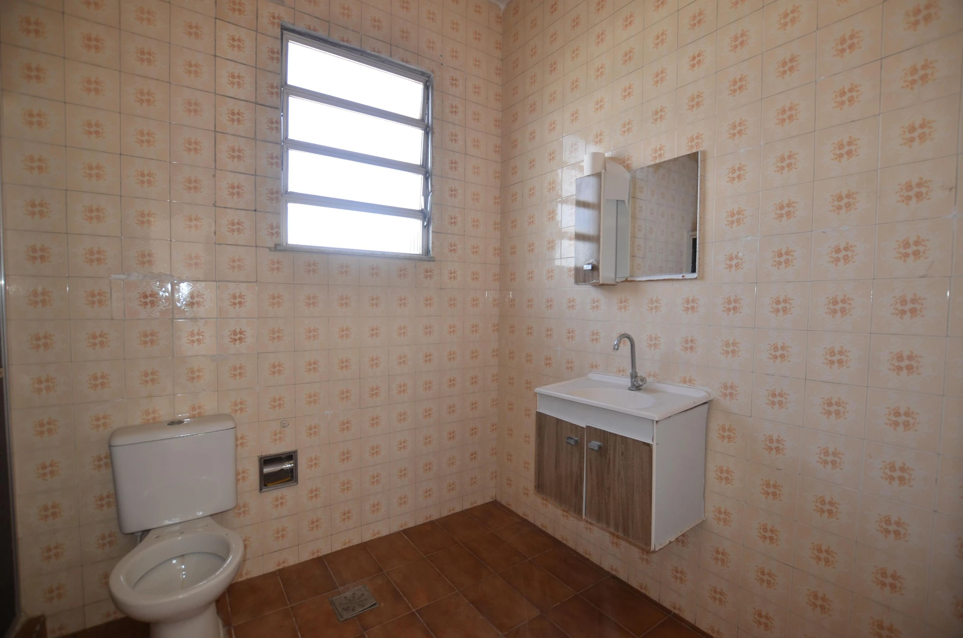 Unfurnished rental apartment with 2 bedrooms — photo 43