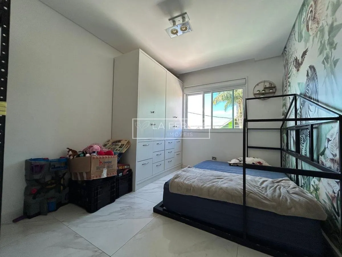 Casa de 3 dormitorios con balcón gourmet en Curitiba — photo 47