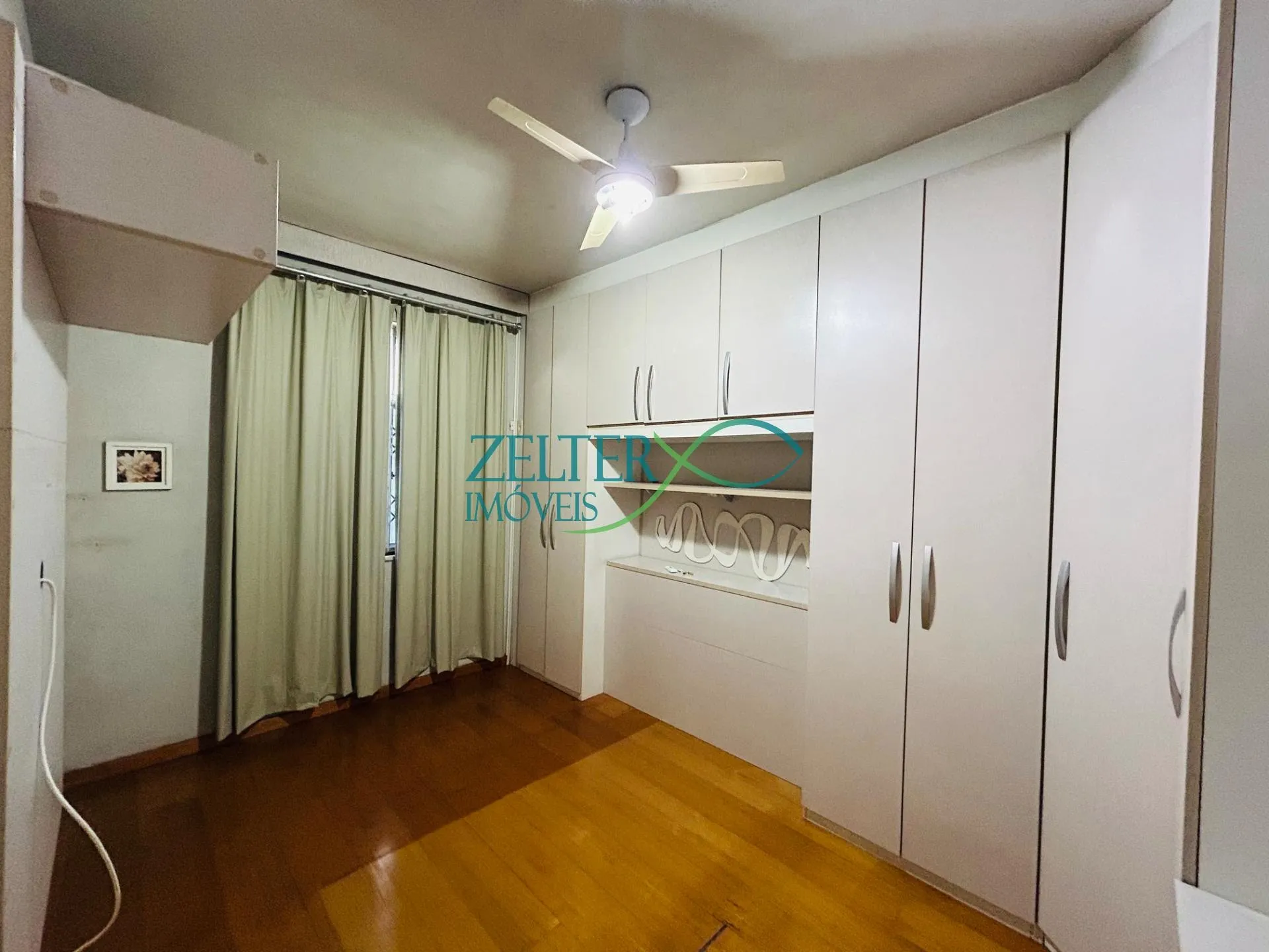 Apartment, 44 m², with a glass-enclosed balcony — photo 4