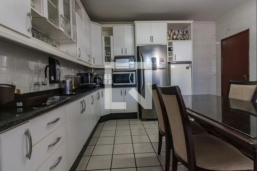 3-bedroom house with private BBQ and 3 parking spaces — photo 7
