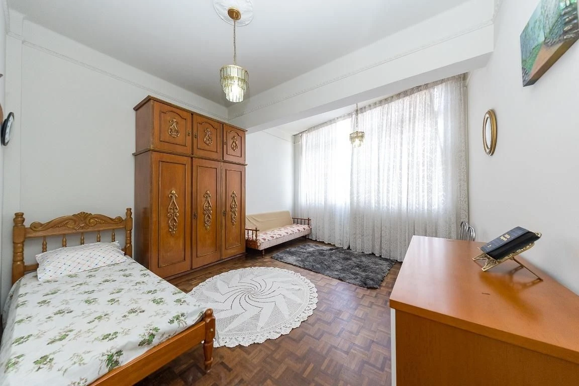 Furnished apartment, 97 m², with a bathtub — photo 29