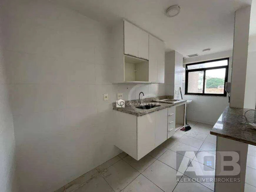 1-bedroom apartment with open-plan gas kitchen — photo 13