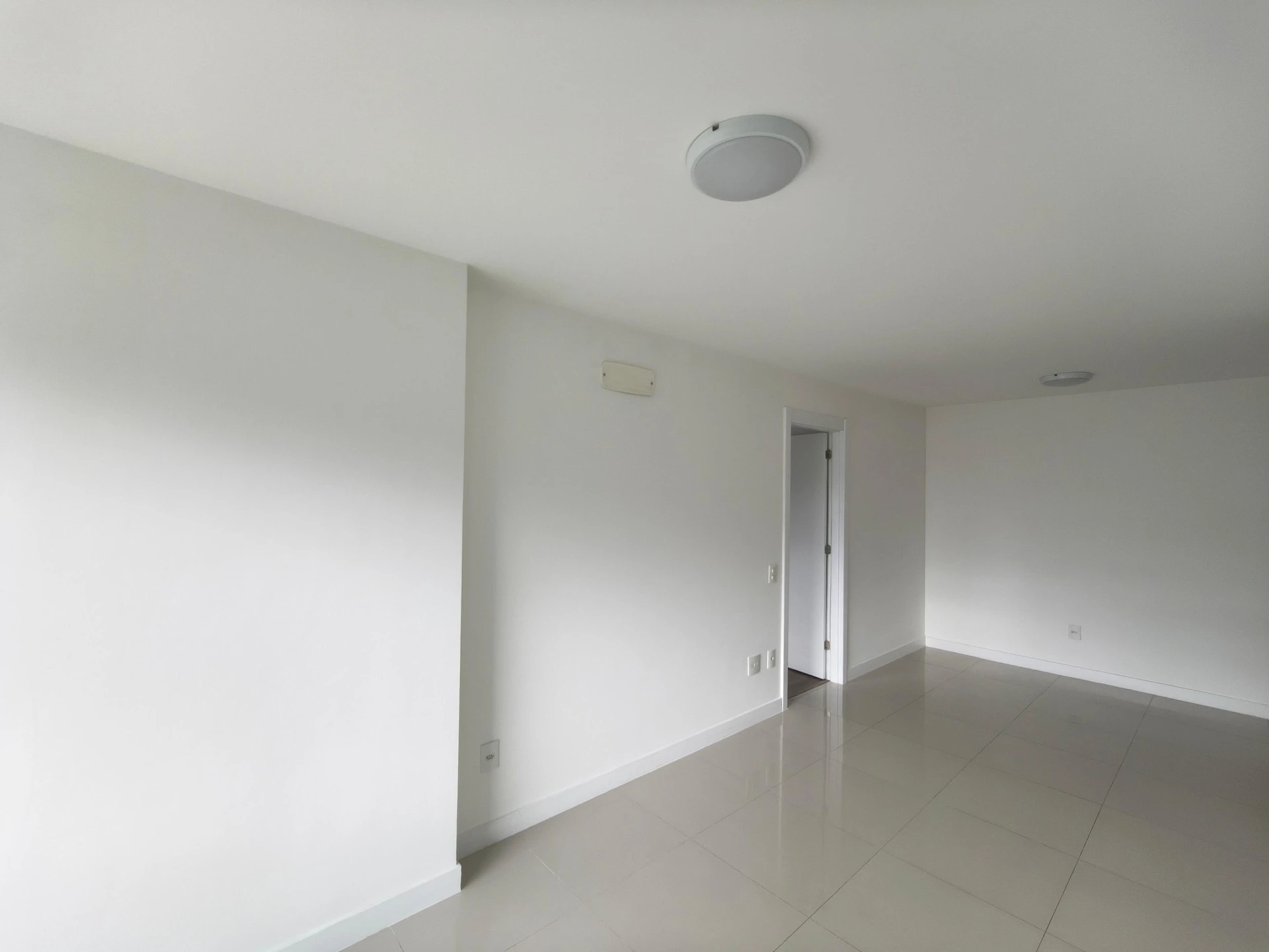 Apartamento, 82 m², com janelas do piso ao teto — photo 14