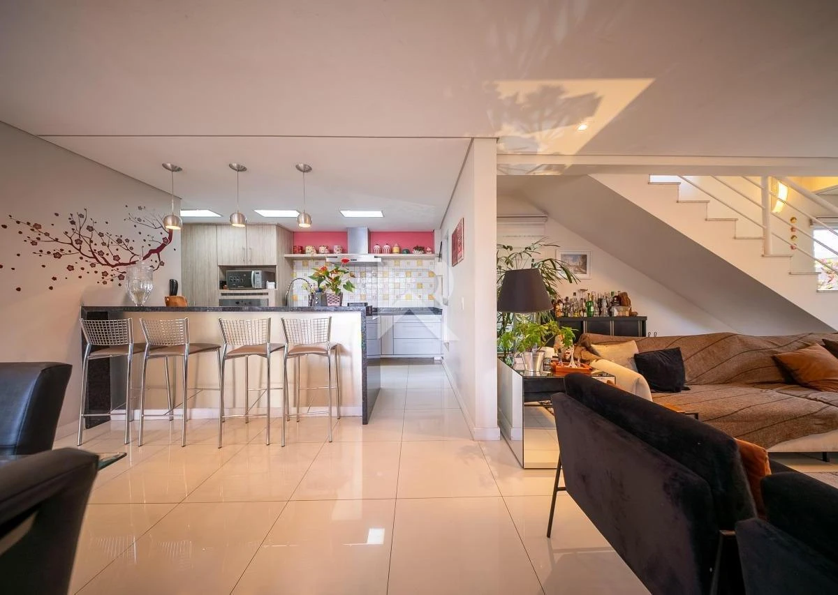 4-bedroom house with a grill on the balcony — photo 2