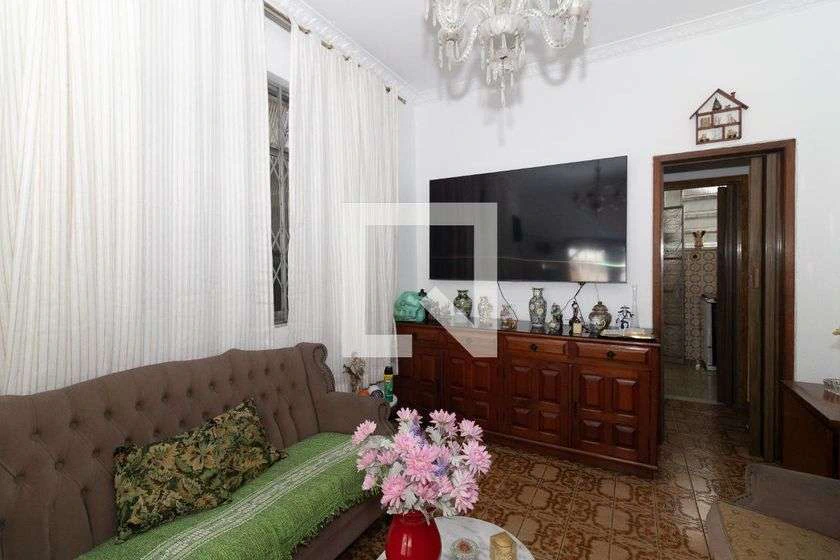 Casa para aluguel com 3 quartos, 160 m² e vaga para 2 carros