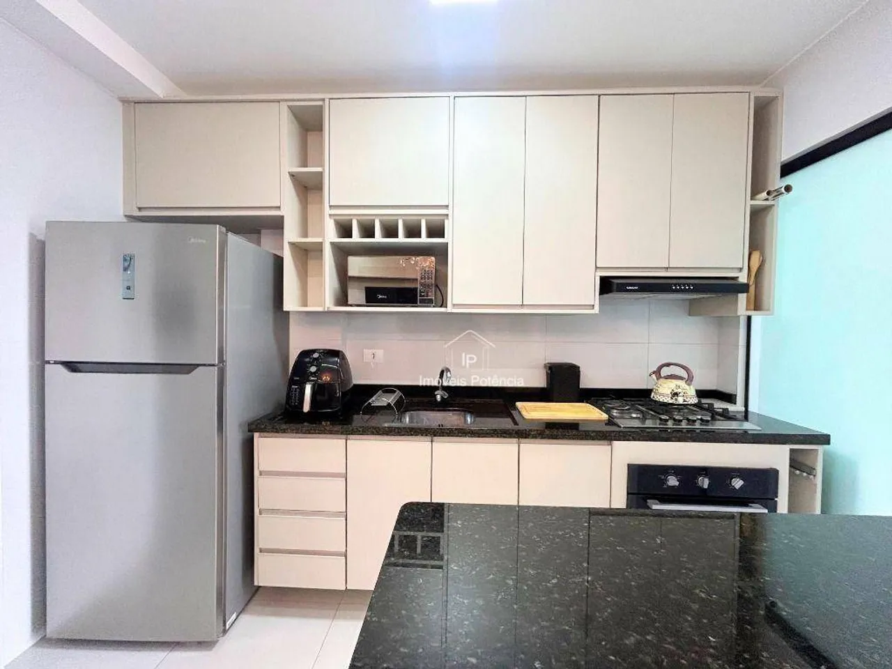 60 m² furnished apartment with 2 bedrooms and balcony grill — photo 2