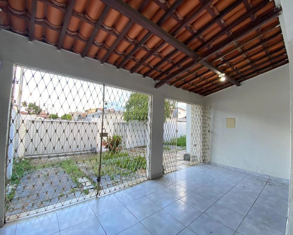 3-bedroom house, 1 with its own bathroom, 175 m² — photo 24