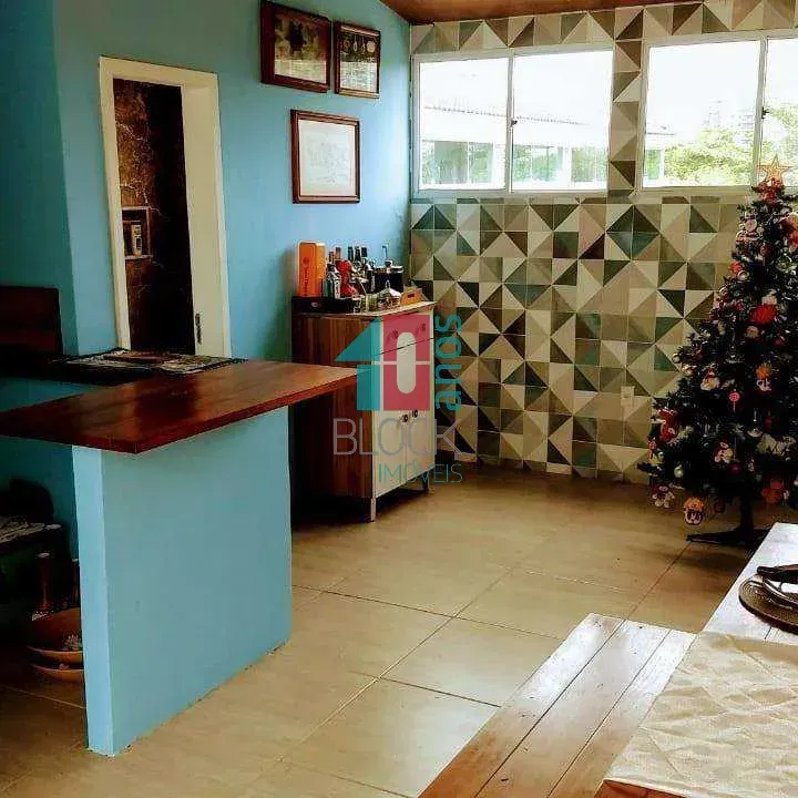 Furnished house with 5 bedrooms and 226 m² — photo 32