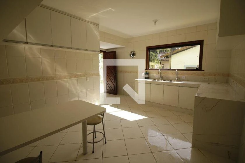 Casa de 700 m² com 3 quartos e 4 banheiros — photo 50