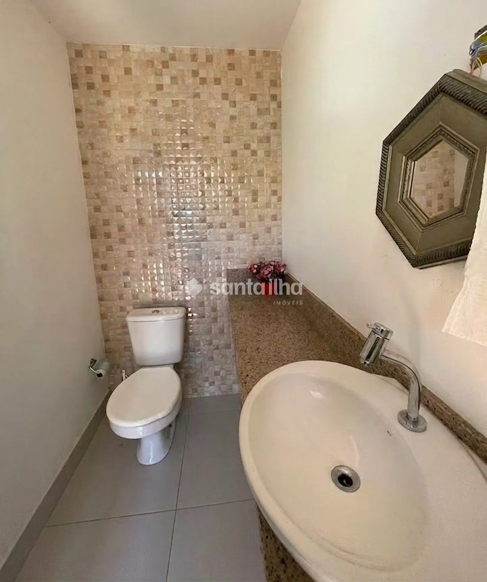 Furnished house with 4 bedrooms and a private balcony — photo 13