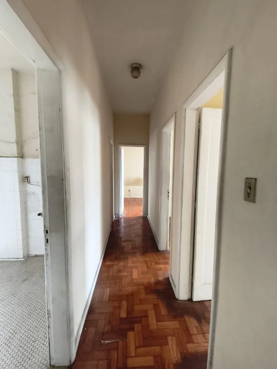 Apartment, 116 m², with wood or laminate floors — photo 14