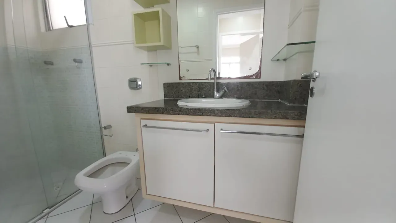 Apartment on the 4th floor with a glass-enclosed balcony — photo 10