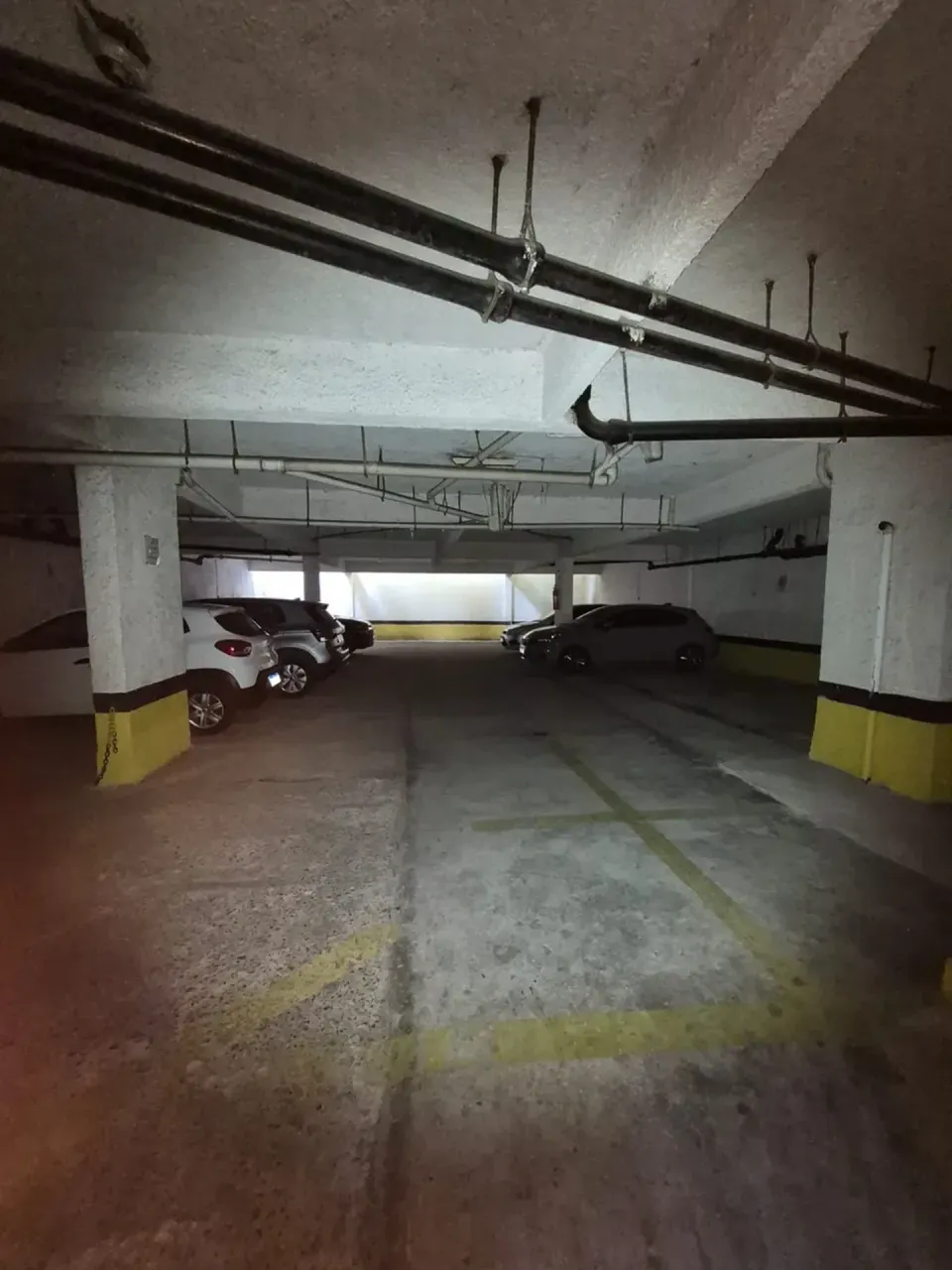 Apartment with 2 bedrooms and a balcony plus 1 parking spot — photo 4