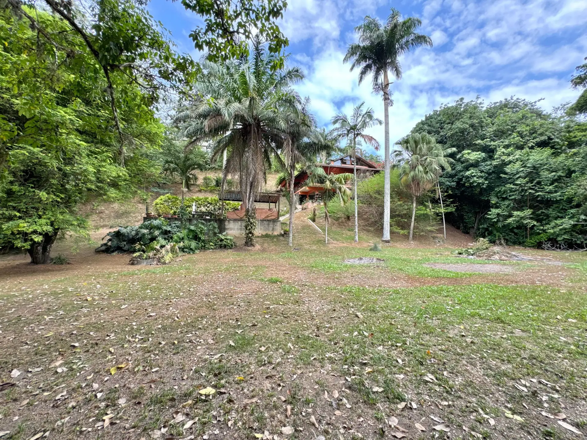 Casa mobiliada com 5 quartos e escritório no imóvel — photo 85
