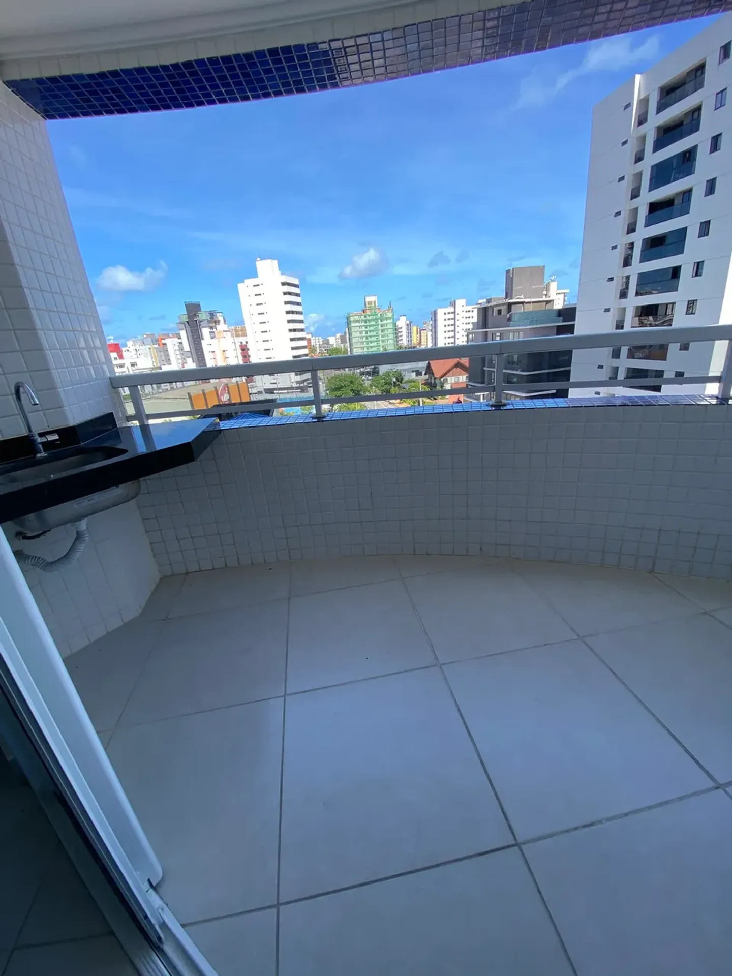 Квартира: 4 спальні, 3 з власною ванною кімнатою, 130 м² — photo 14