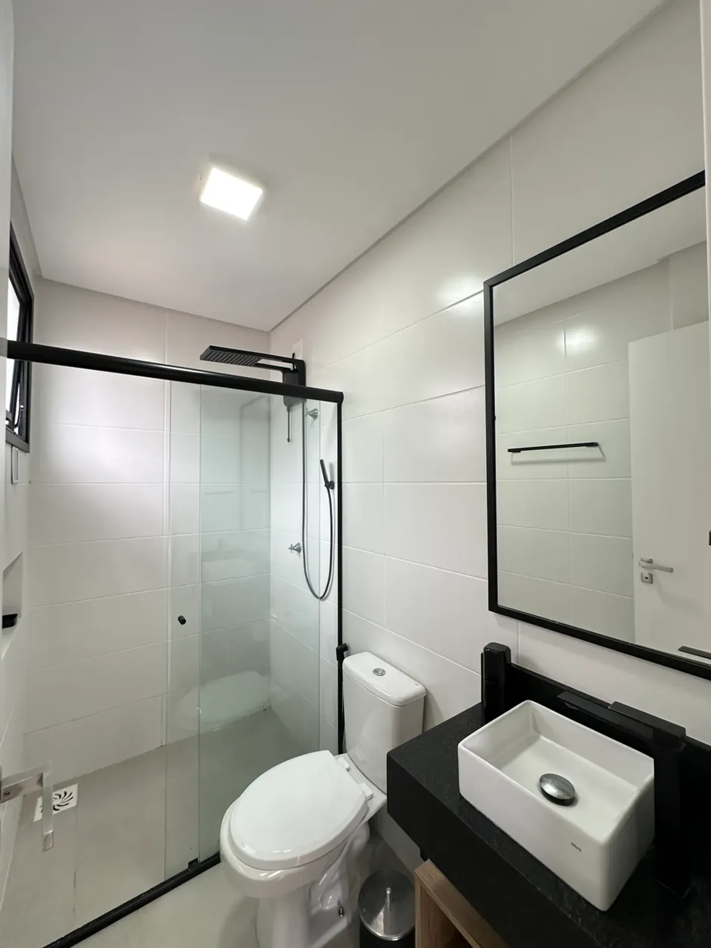 Furnished 1-bedroom apartment with a private garden — photo 7