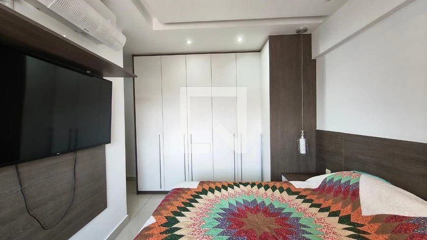 3-bedroom apartment in a building with a gym — photo 15