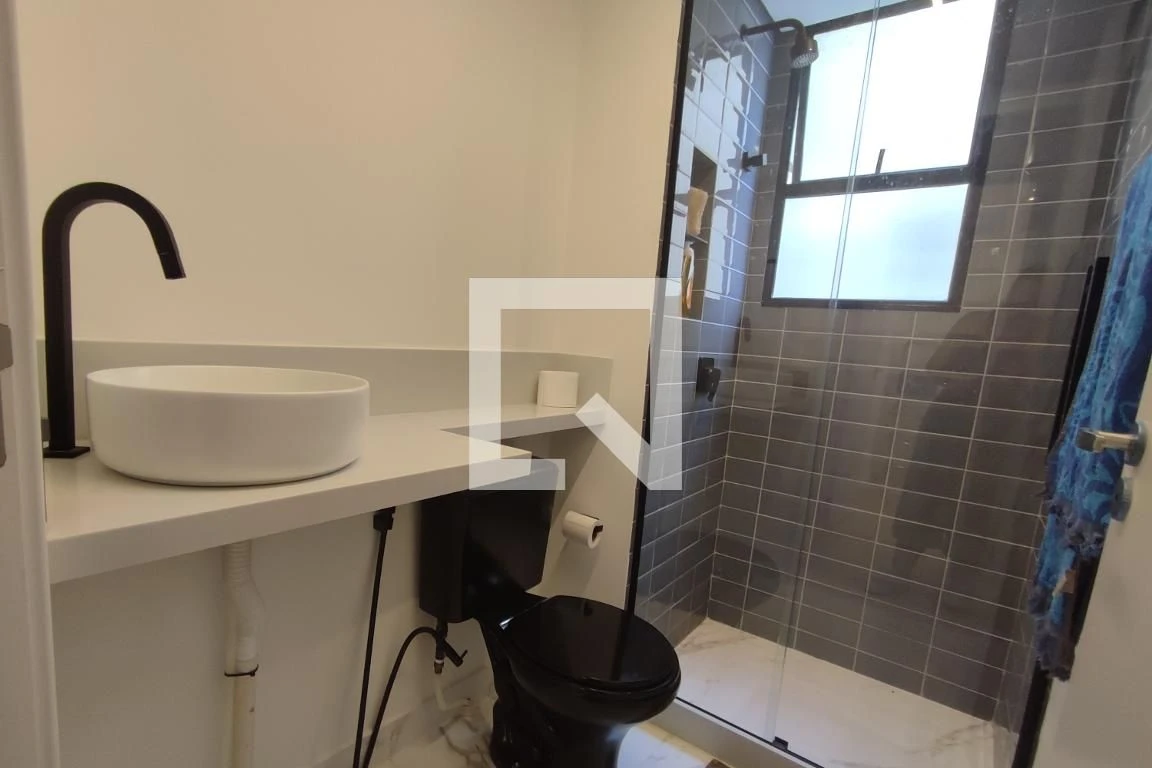 2-bedroom apartment in a building with a gym — photo 23