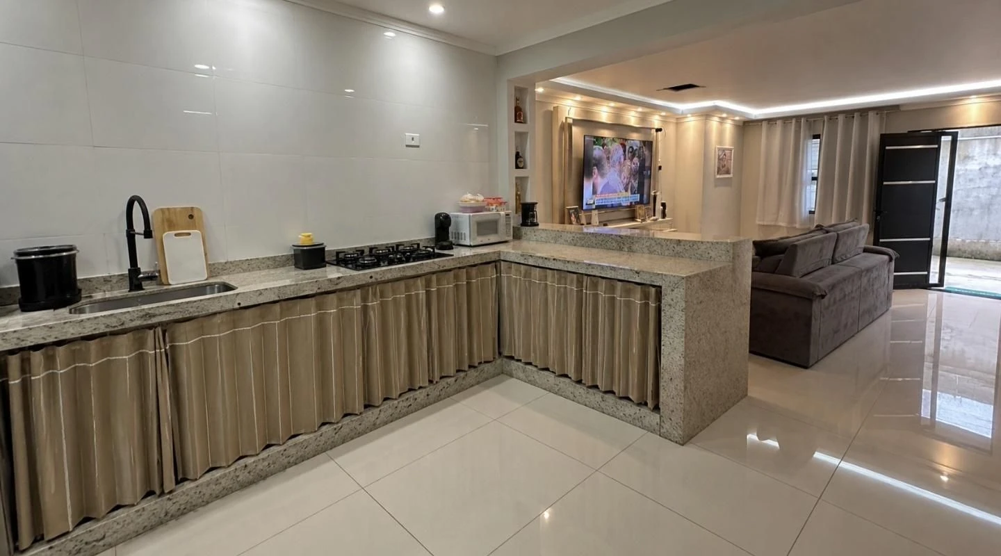 5-bedroom house, 1 with its own bathroom, 120 m² — photo 2