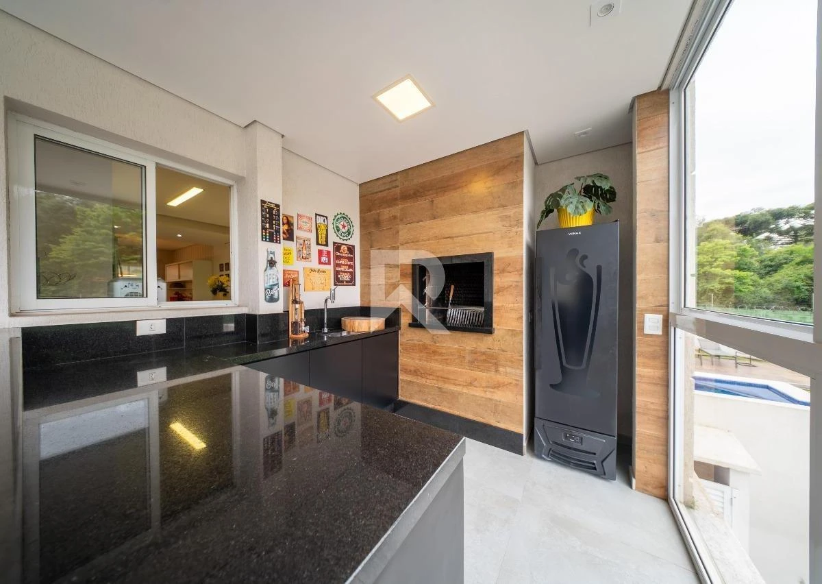Furnished house, 400 m², with a bathtub — photo 30