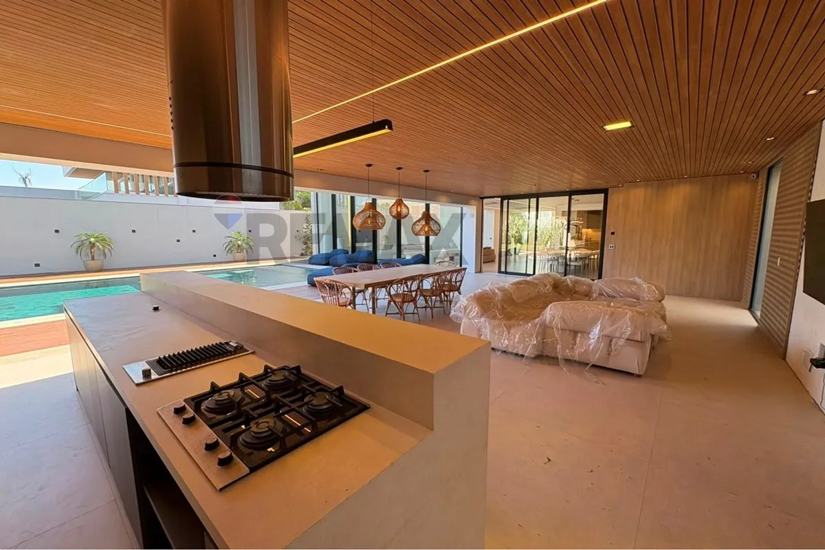Furnished house with 5 en-suite bedrooms and private BBQ — photo 33