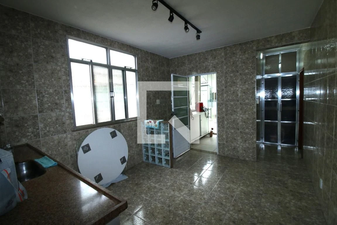 Unfurnished house for rent with 4 bedrooms and private garden — photo 41