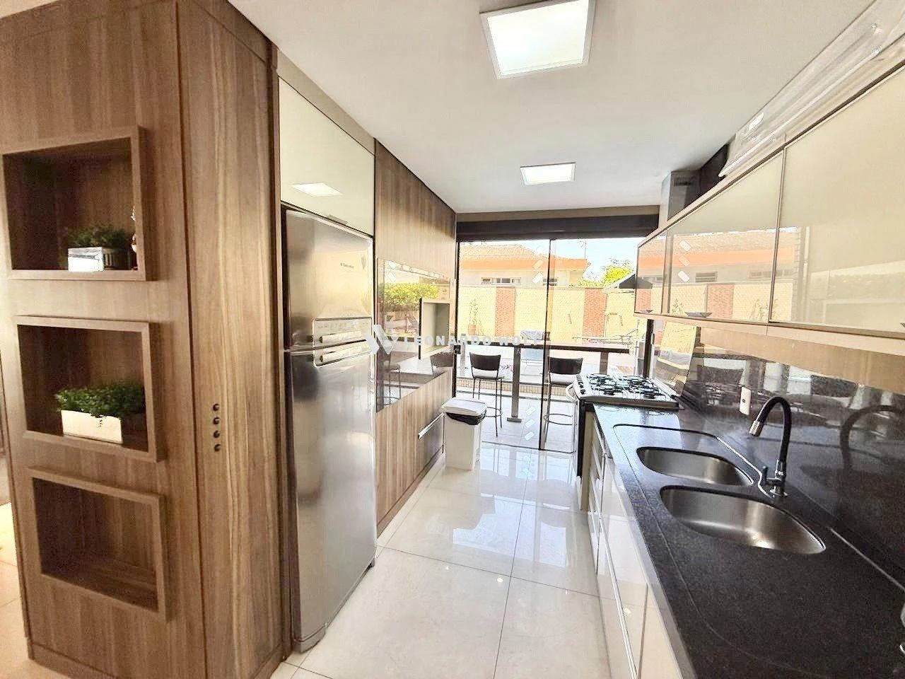 Квартира 143 м² з балконом із грилем та заскленим балконом — photo 23