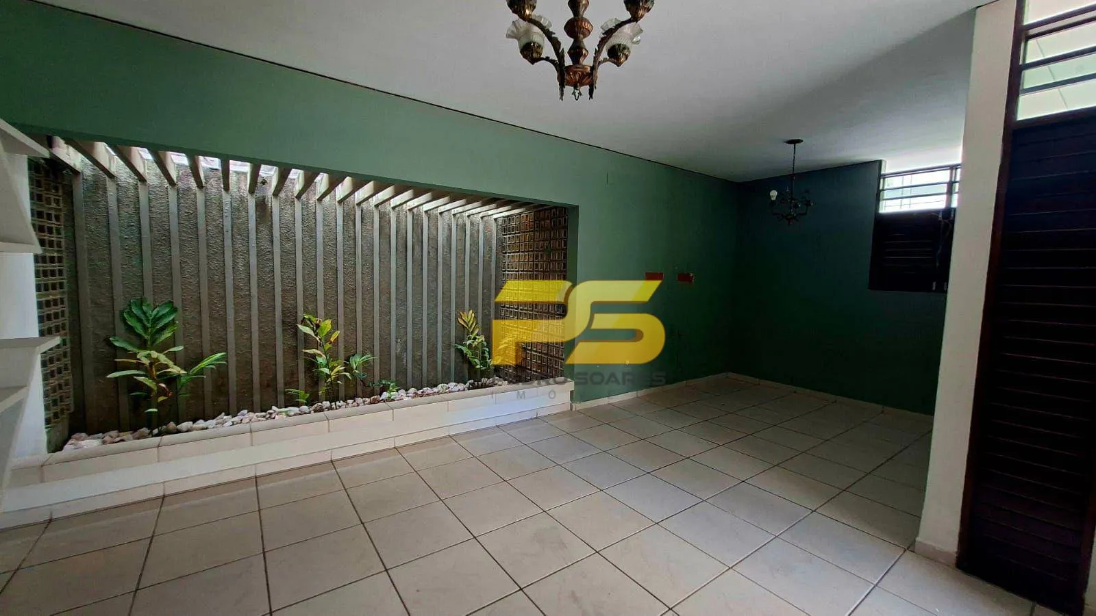 House with 4 en-suite bedrooms and electronic gate — photo 35