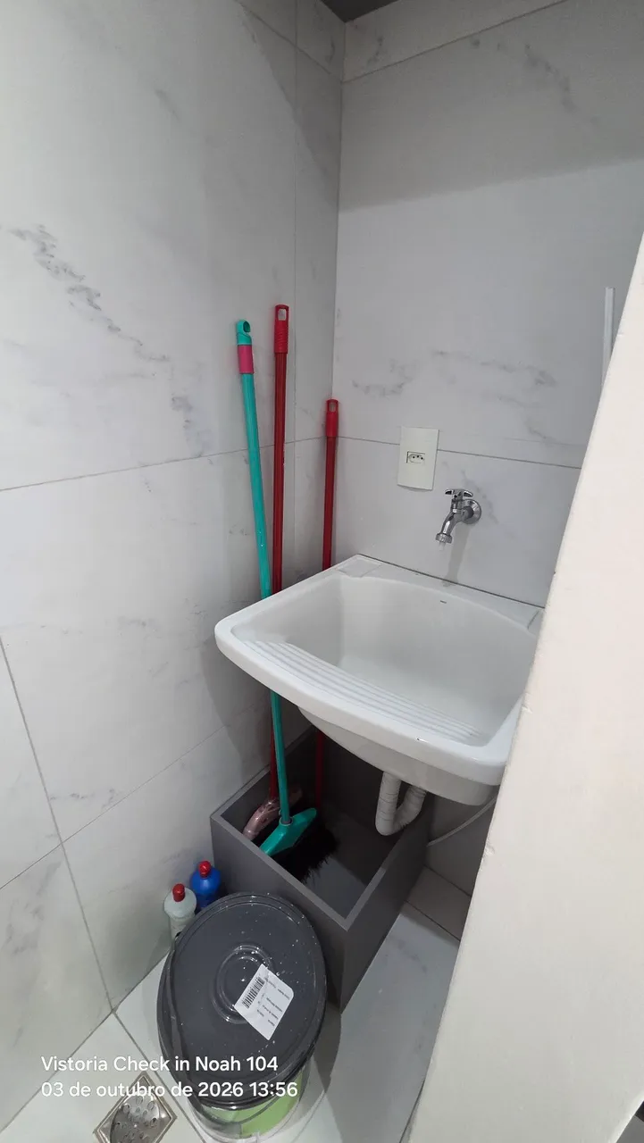 2-bedroom apartment in a building with a gym — photo 9