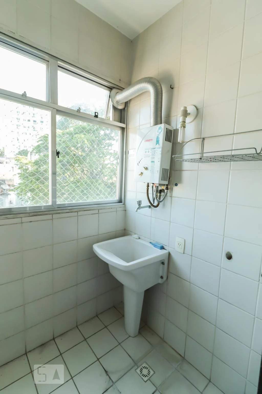 Квартира с 2 спальнями, 1 ванной и отдельной кухней — photo 36