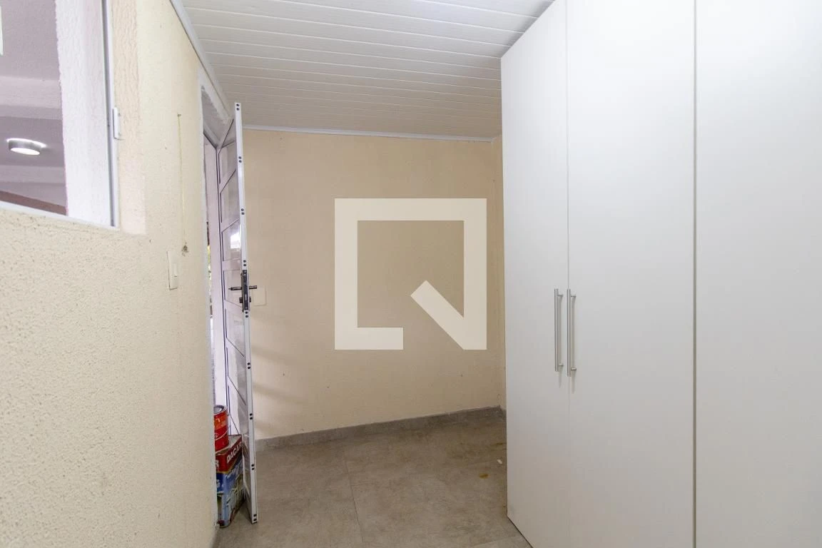 3-bedroom house with a private pool in Curitiba — photo 2
