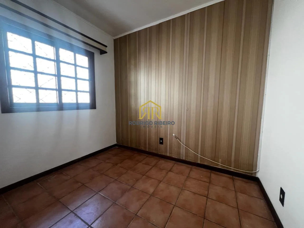 House with 7 bedrooms and 405 m² in a gated community — photo 8