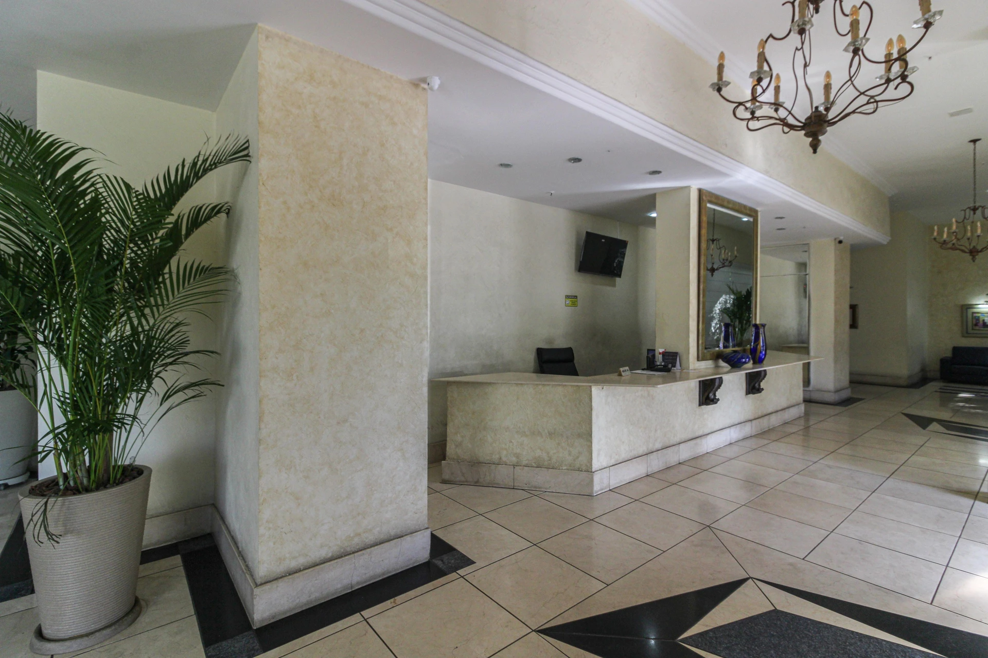 2-bedroom apartment with a mountain view in Rio de Janeiro — photo 38