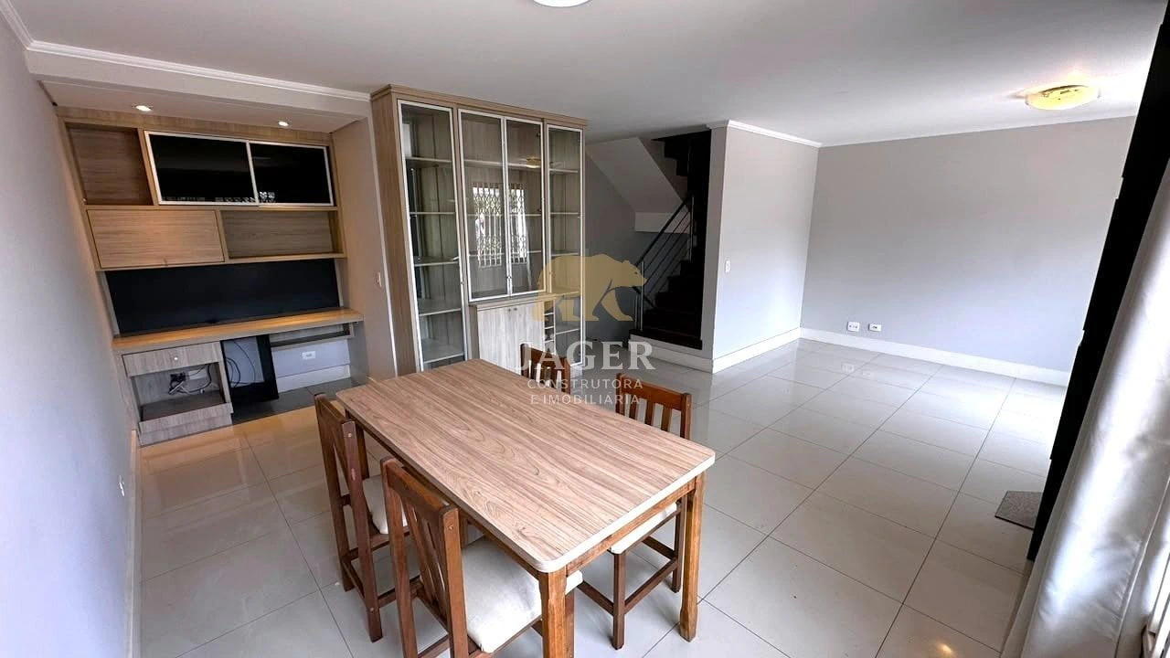 3-bedroom house with a home office — photo 4