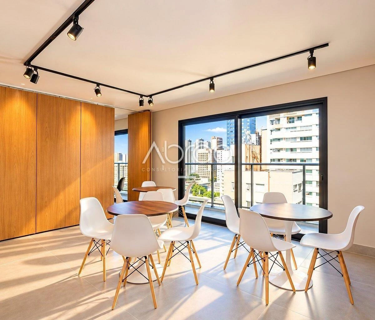 Studio mobiliado, 28 m², com janelas do piso ao teto — photo 27