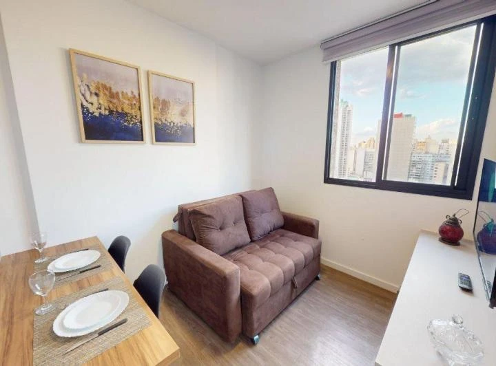Furnished 1-bedroom apartment with compact kitchenette — photo 6