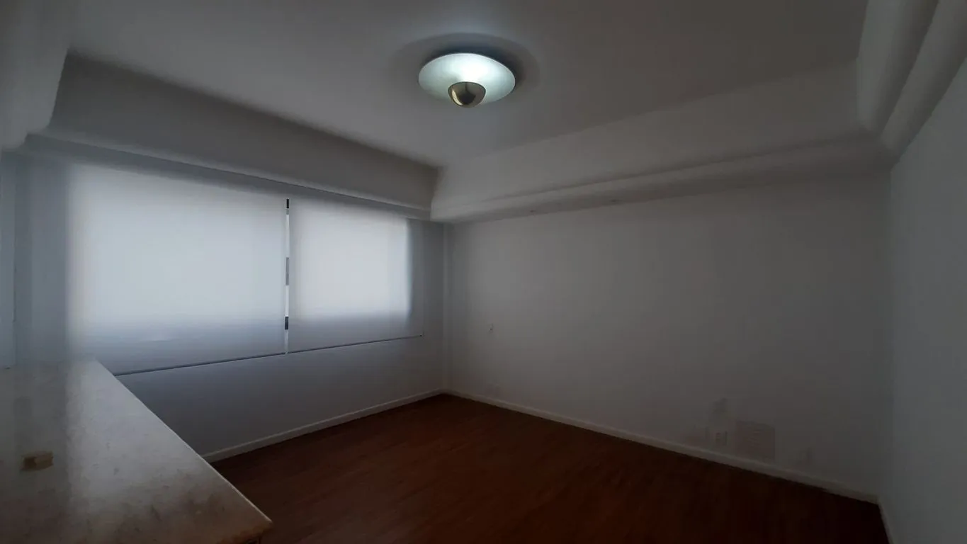 283 m² apartment with 4 bedrooms and 2 en-suites — photo 47