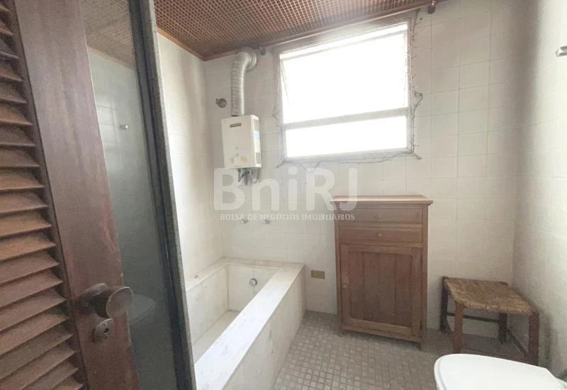Furnished 161 m² apartment with 3 bedrooms and 2 suites — photo 8