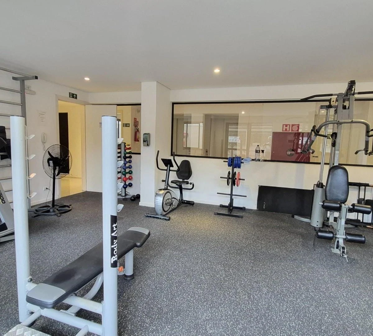 Apartamento de 1 quarto com máquina de lavar, Centro — photo 10