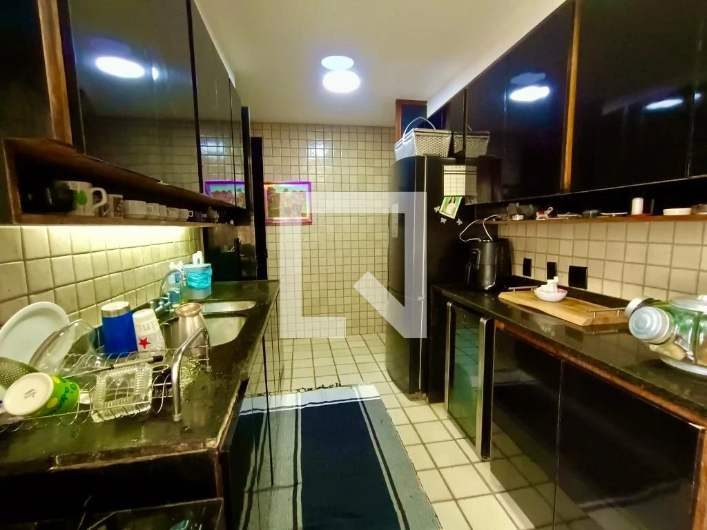 Furnished 2-bedroom apartment with private balcony BBQ — photo 32