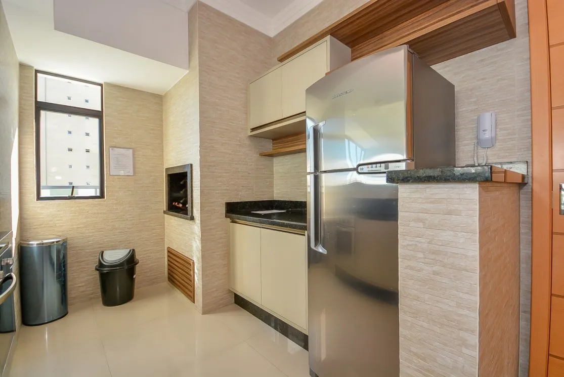 2-bedroom apartment with a grill on the balcony — photo 7
