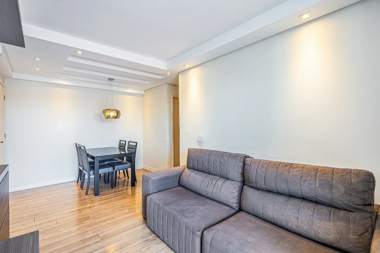 2-bedroom 63 m² apartment with a glass balcony — photo 29