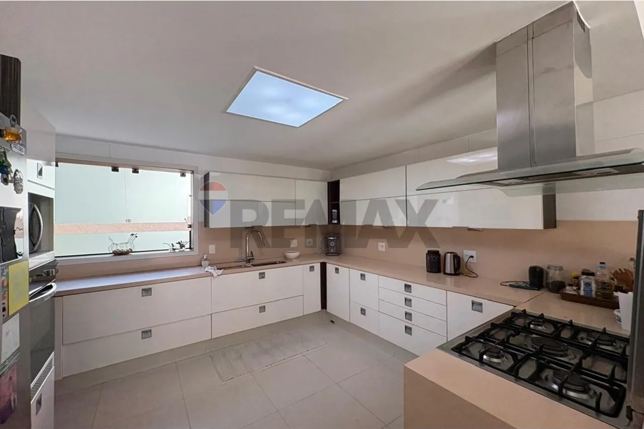Furnished house with 5 bedrooms and 5 bathrooms — photo 19