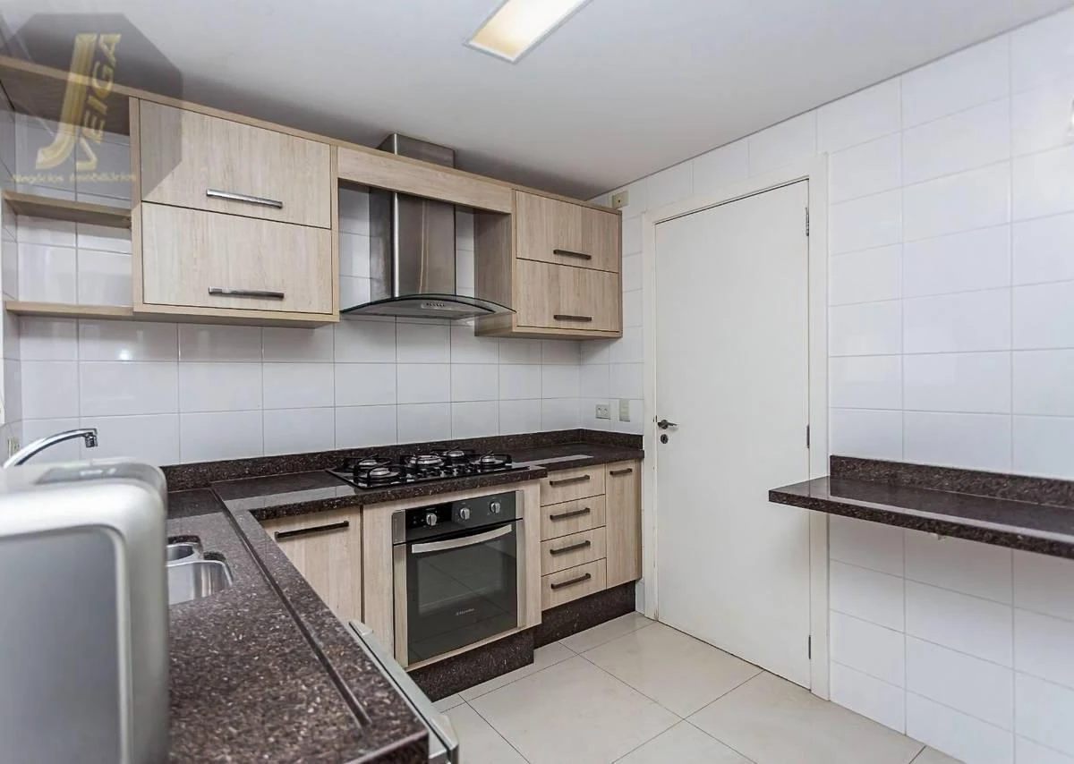 Furnished apartment on the 10th floor with open kitchen — photo 10